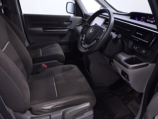 HONDA STEP WAGON 2016