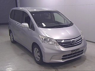 HONDA FREED 2012