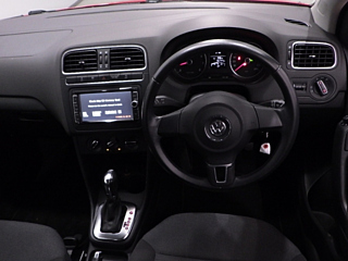 VOLKSWAGEN POLO 2013