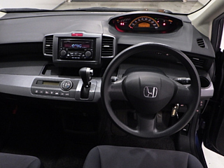 HONDA FREED 2010