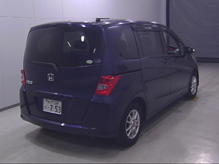 HONDA FREED 2010