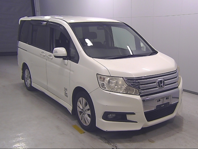 HONDA STEP WAGON 2010