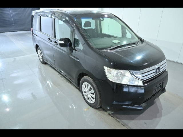 HONDA STEP WAGON 2012