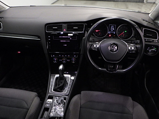 VOLKSWAGEN GOLF 2017