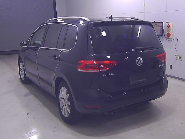 VOLKSWAGEN GOLF TOURAN 2018