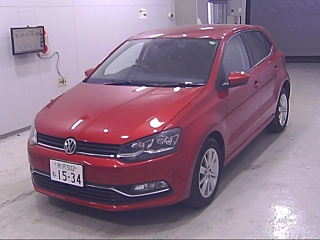 VOLKSWAGEN POLO 2015