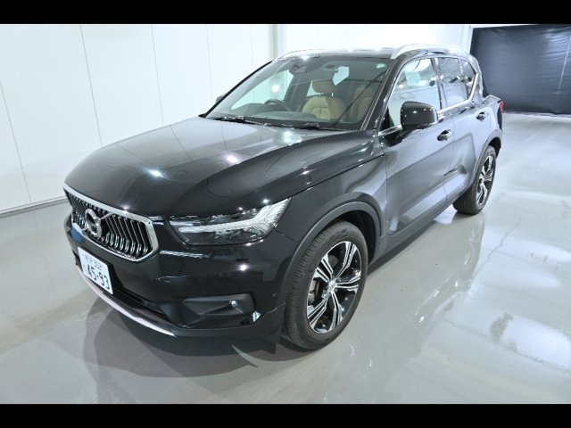 VOLVO XC40 2021