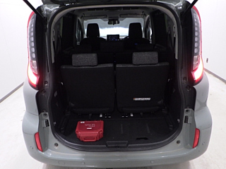 TOYOTA SIENTA 2023
