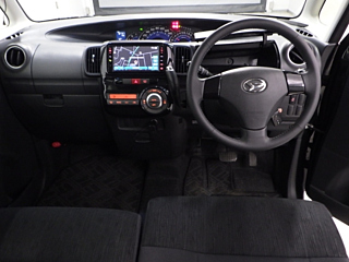DAIHATSU TANTO 2011