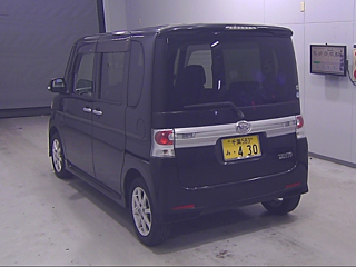 DAIHATSU TANTO 2011