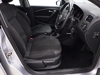 VOLKSWAGEN POLO 2015