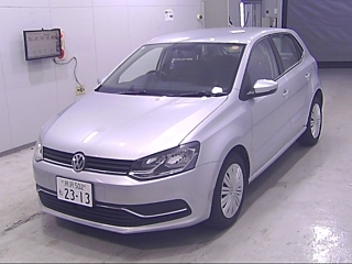 VOLKSWAGEN POLO 2015