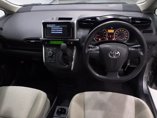 TOYOTA WISH 2009