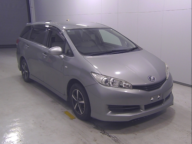 TOYOTA WISH 2009