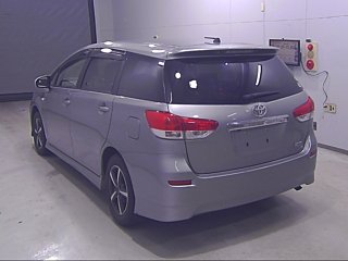 TOYOTA WISH 2009
