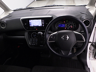 NISSAN DAYZ ROOX 2015