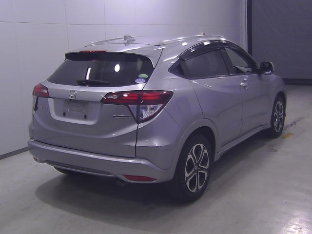 HONDA VEZEL 2016