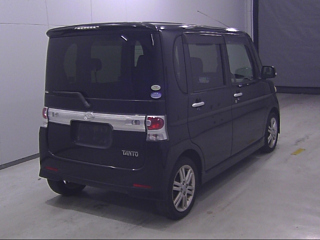 DAIHATSU TANTO 2009