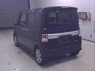 DAIHATSU TANTO 2009