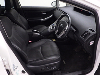 TOYOTA PRIUS 2013