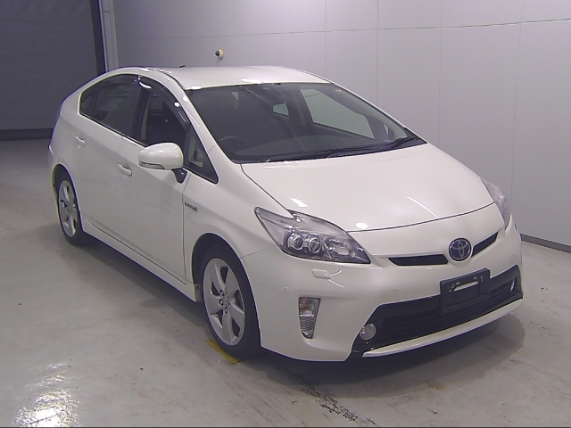TOYOTA PRIUS 2013