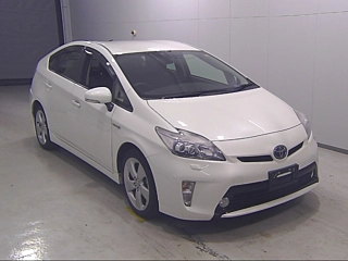 TOYOTA PRIUS 2013