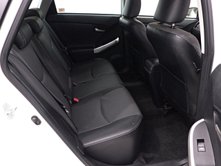 TOYOTA PRIUS 2013