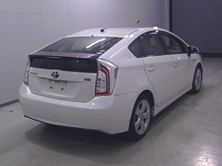 TOYOTA PRIUS 2013