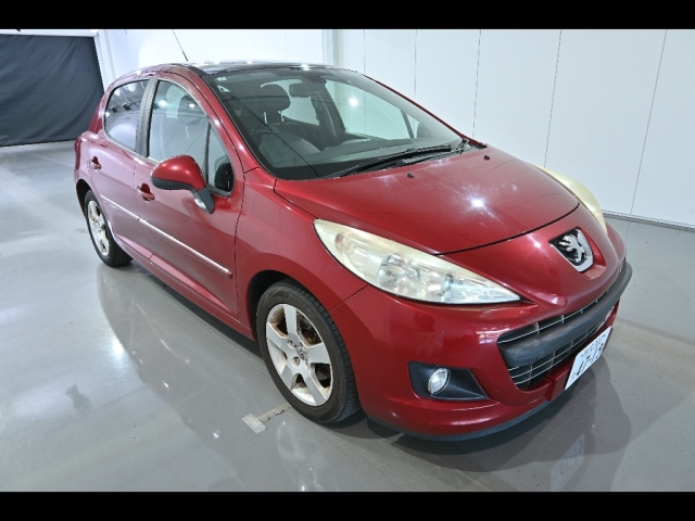 PEUGEOT 207 2011