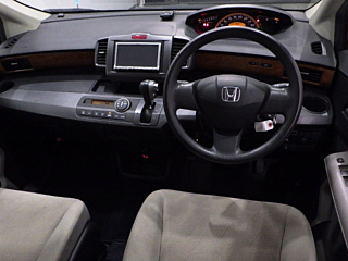 HONDA FREED 2010