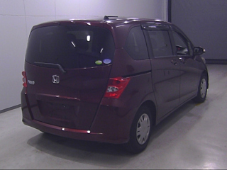 HONDA FREED 2010