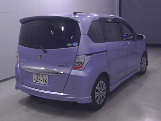 HONDA FREED 2012
