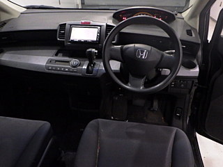 HONDA FREED 2010