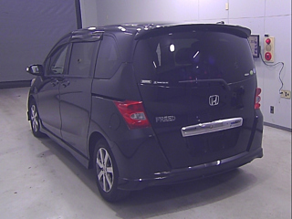 HONDA FREED 2010