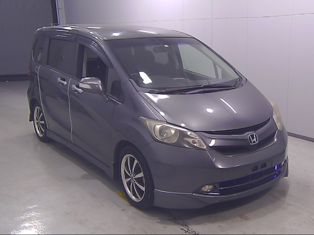 HONDA FREED 2010