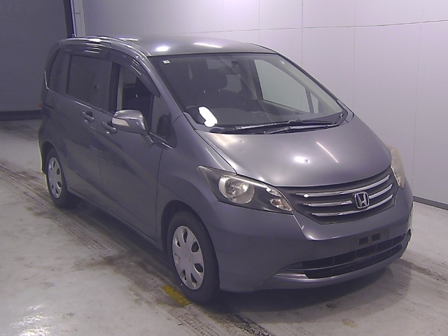 HONDA FREED 2010