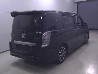 HONDA STEP WAGON 2012