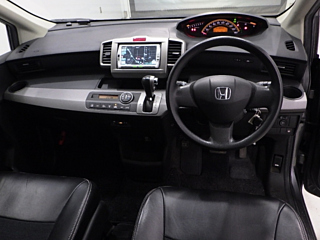 HONDA FREED 2010