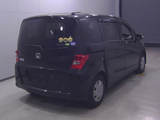 HONDA FREED 2010