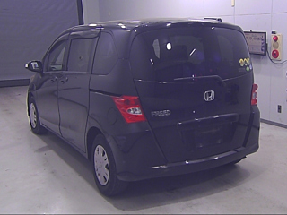 HONDA FREED 2010