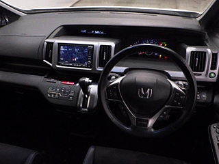 HONDA STEP WAGON 2014