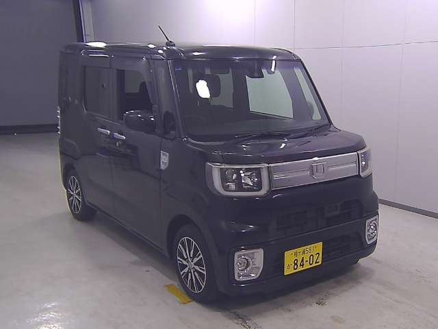 DAIHATSU WAKE 2017