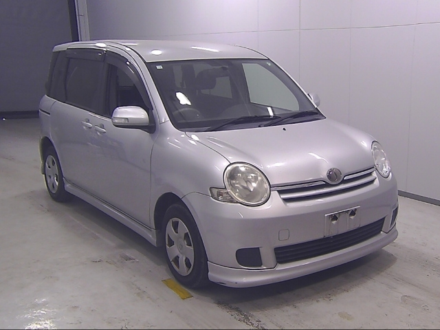 TOYOTA SIENTA 2008