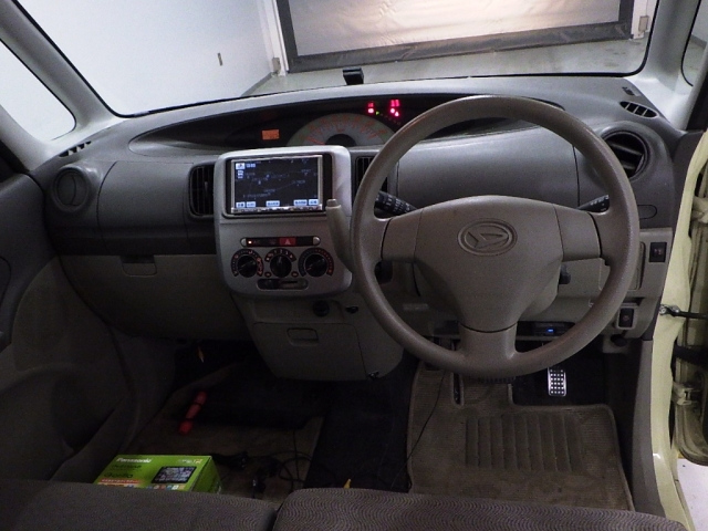 DAIHATSU TANTO 2010
