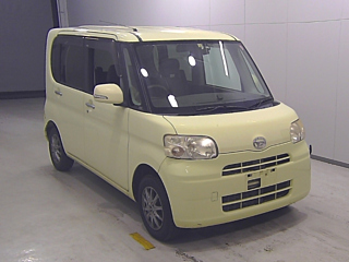 DAIHATSU TANTO 2010