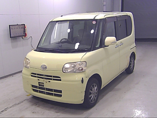 DAIHATSU TANTO 2010