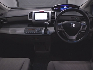 HONDA FREED 2012