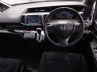 HONDA STEP WAGON 2010