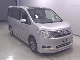 HONDA STEP WAGON 2010