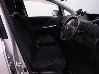TOYOTA RACTIS 2010